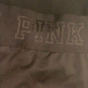 Black Leggings - New York down the leg